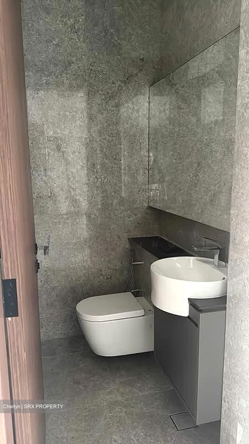 Sembawang Straits Estate (D27), Terrace #553372541